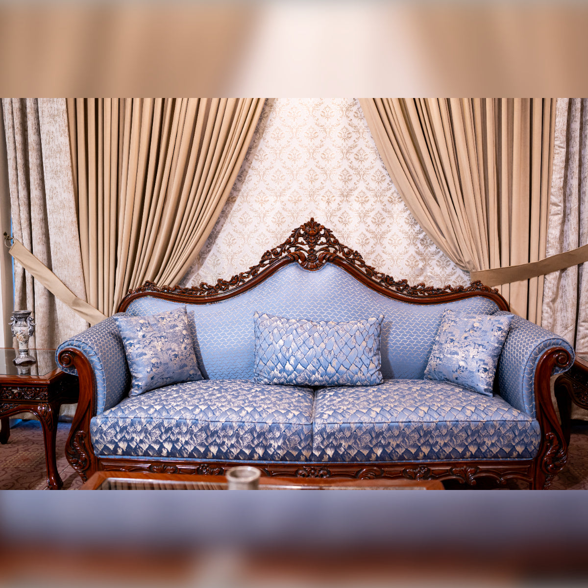 Royal 2 Sofa Set