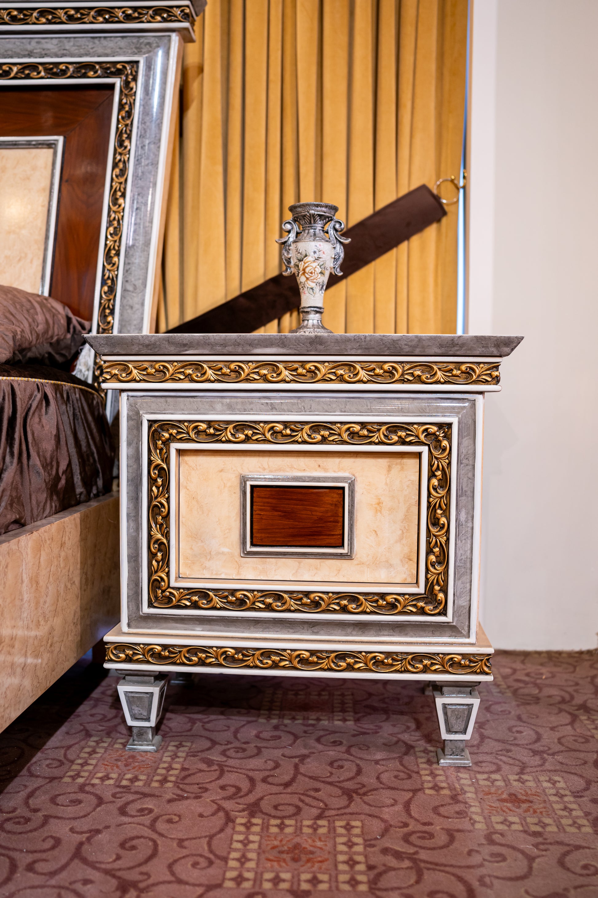 Italian Style Bed Set