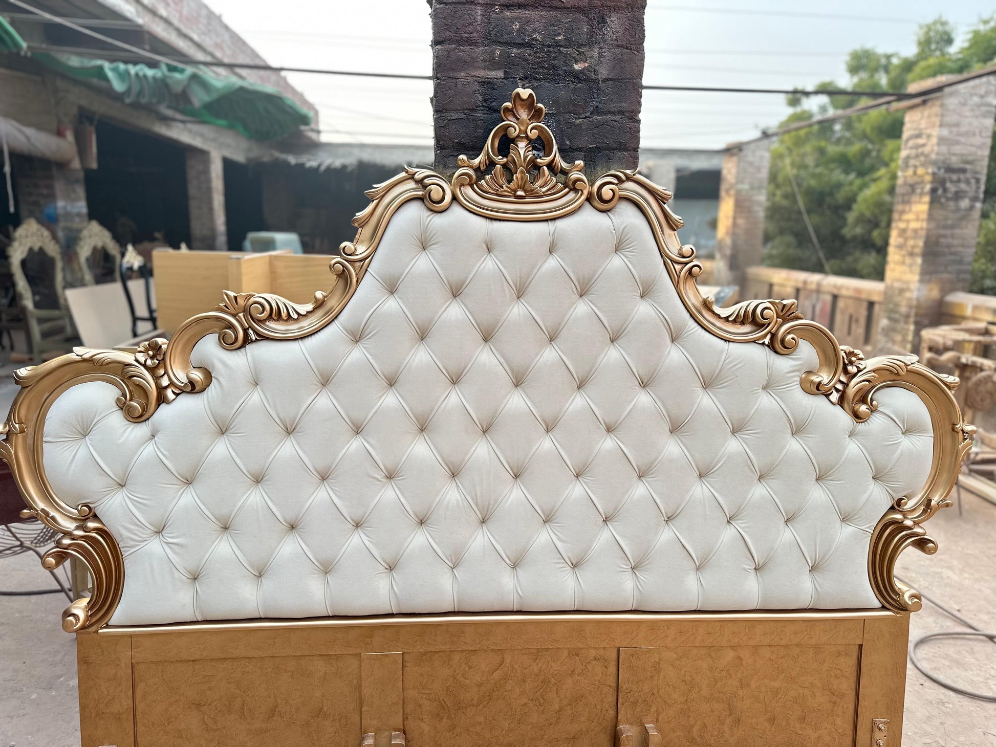 Double Bed Set Carving Style
