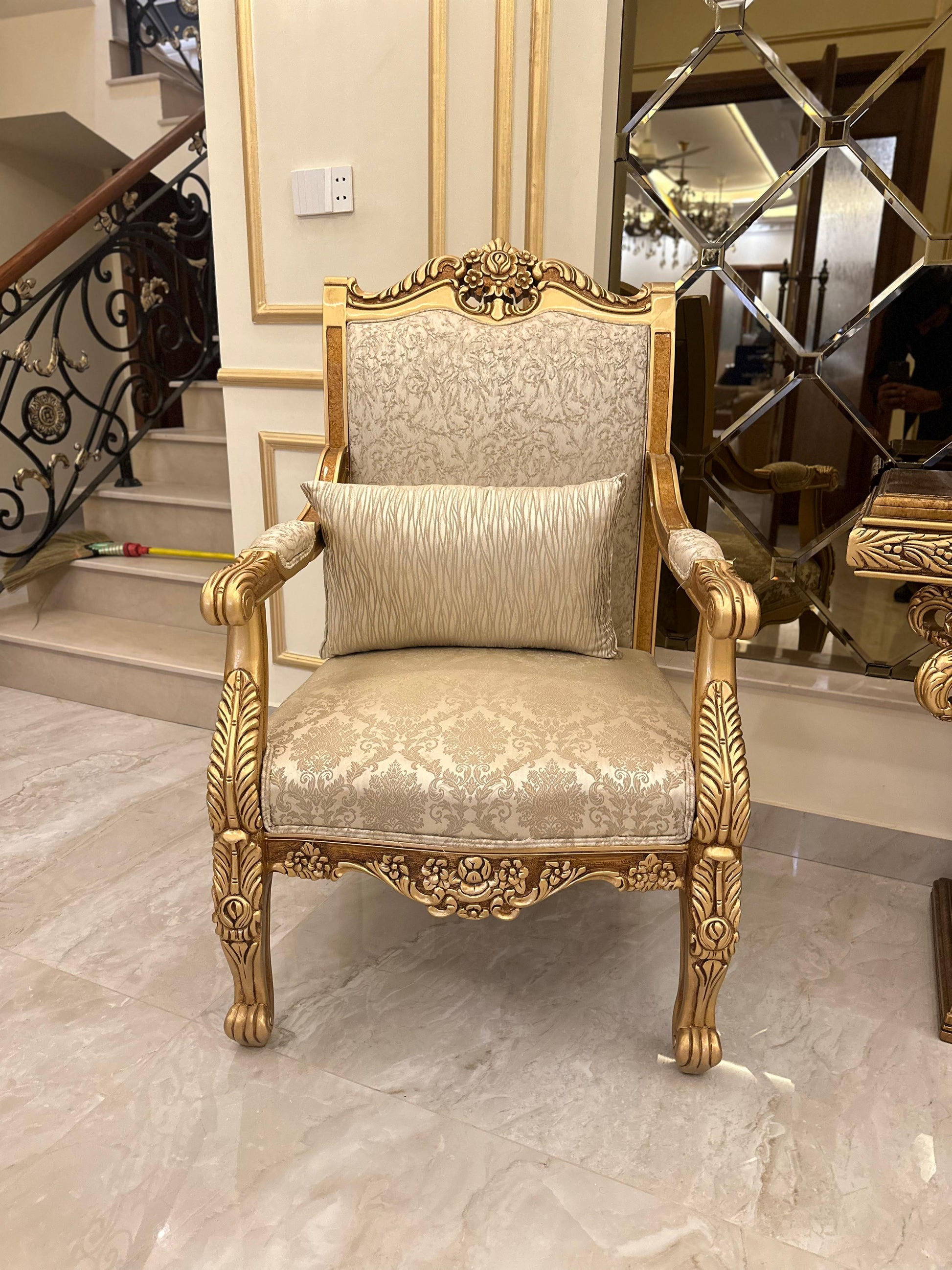 Bed Room Chairs with Console