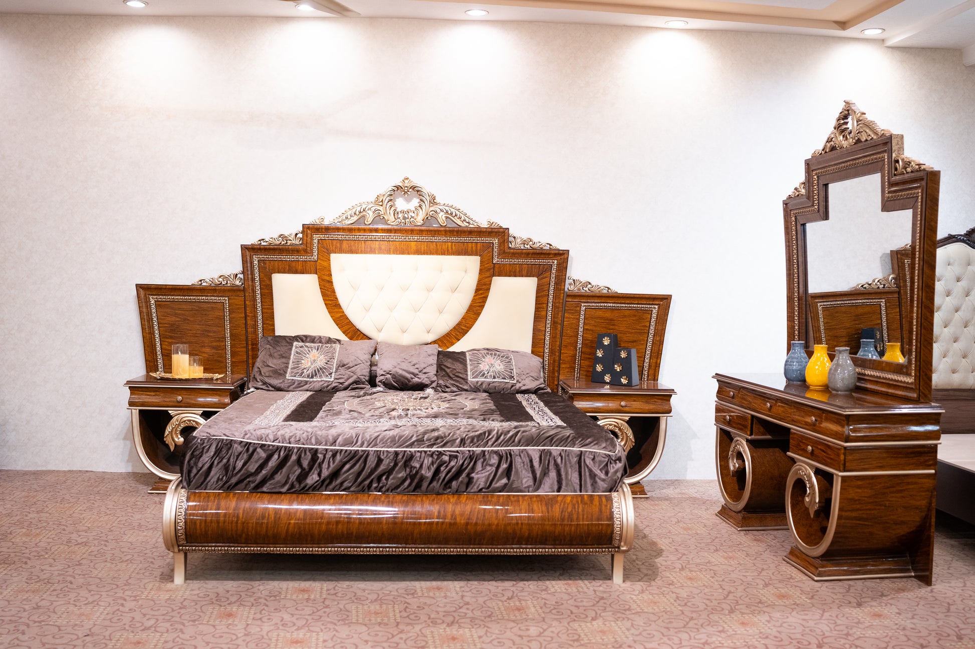 Mansha Style Bed Set