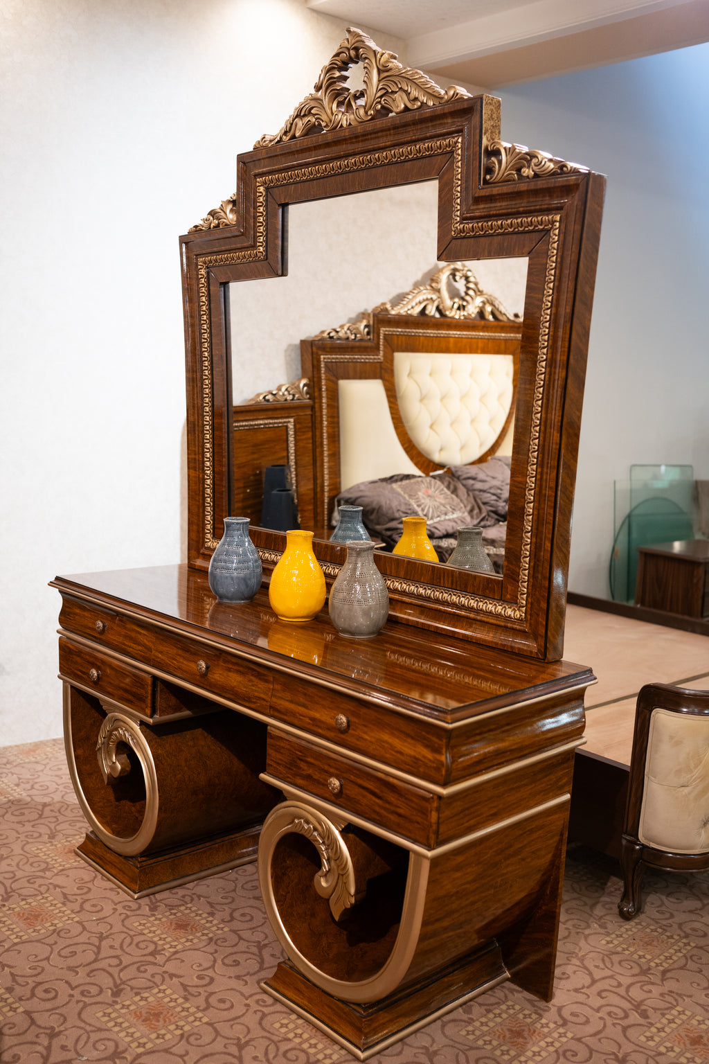 Mansha Style Bed Set