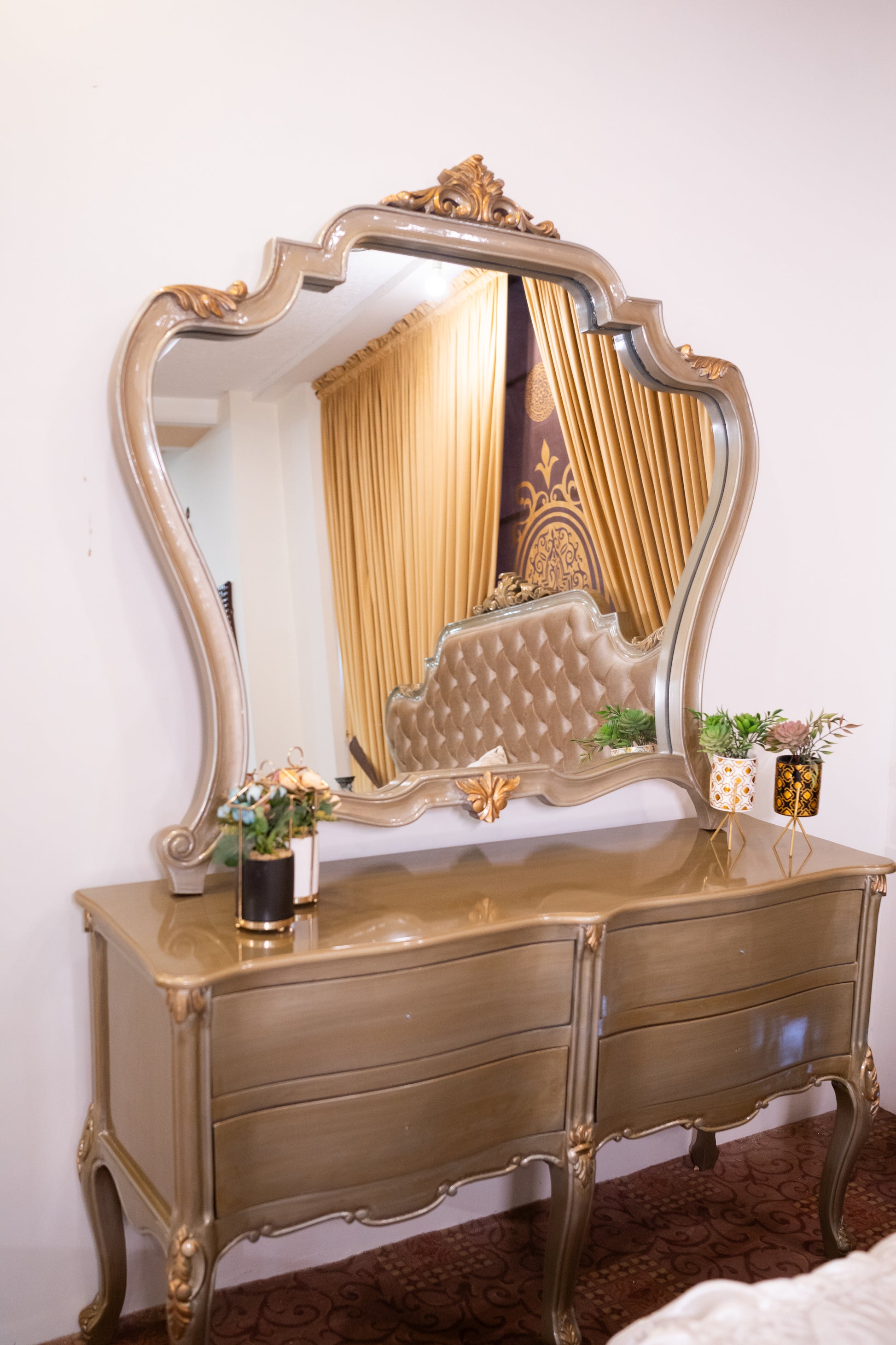 Sapphire Style Bed Set