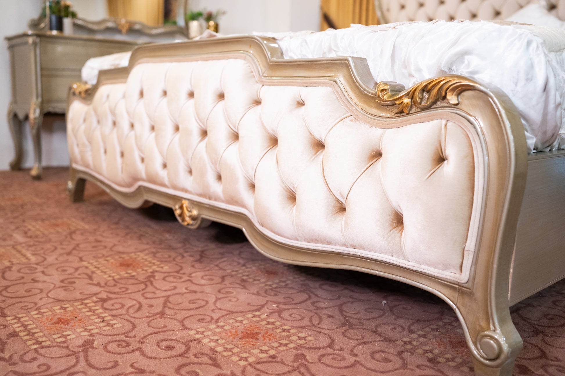 Sapphire Style Bed Set