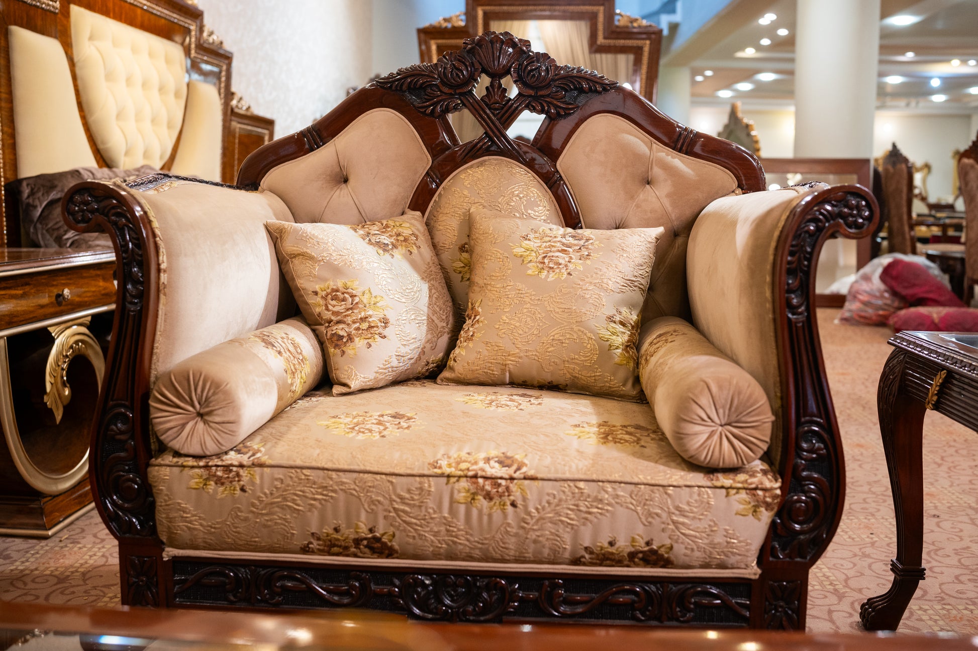 Beza Style Sofa Set