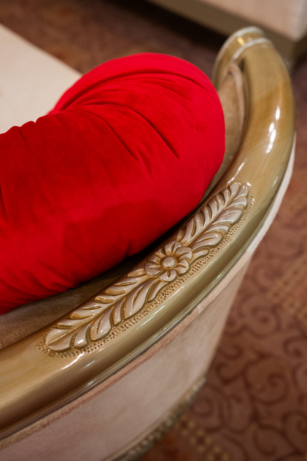 Gol Bazu Style Sofa Set