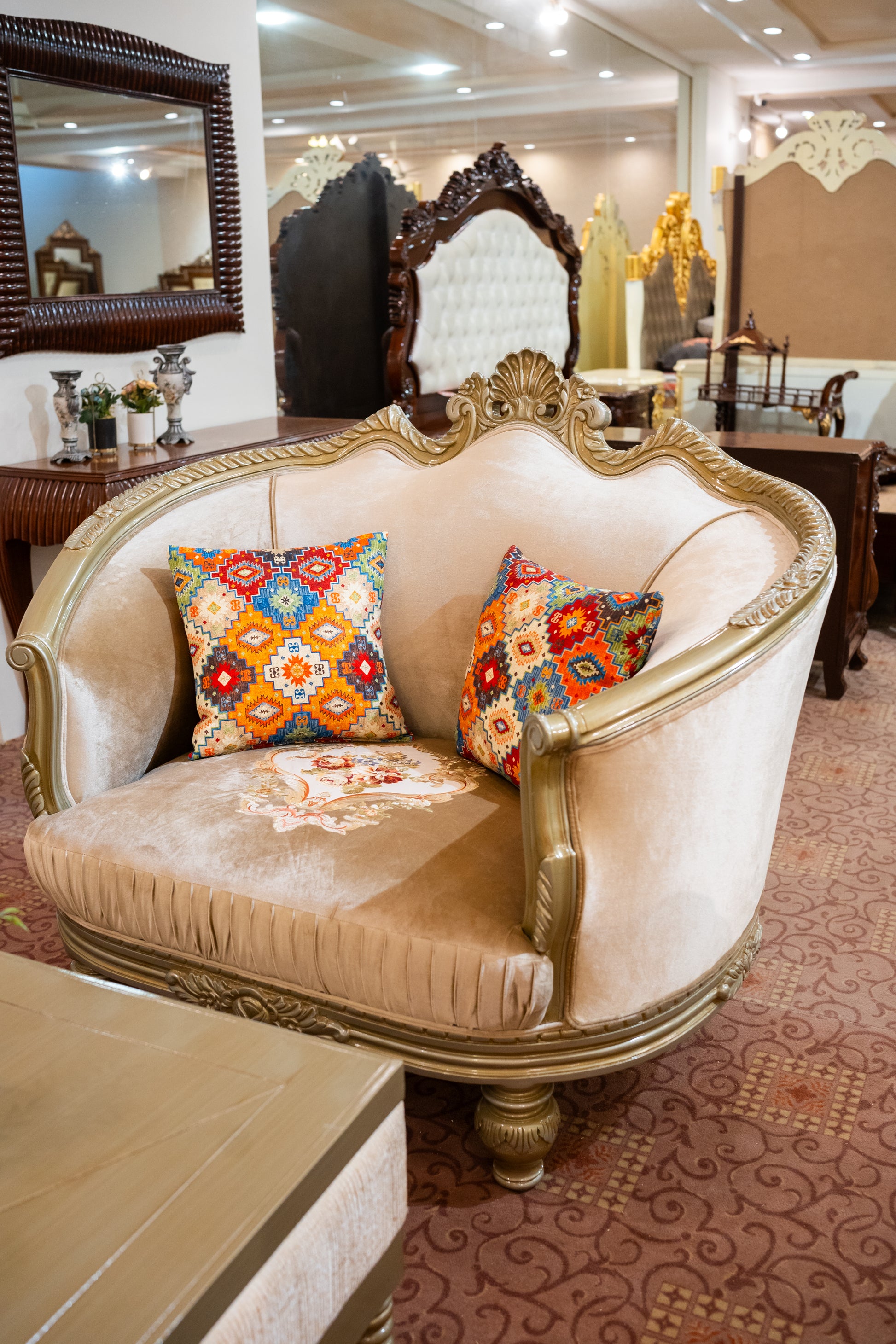 Gol Bazu Style Sofa Set