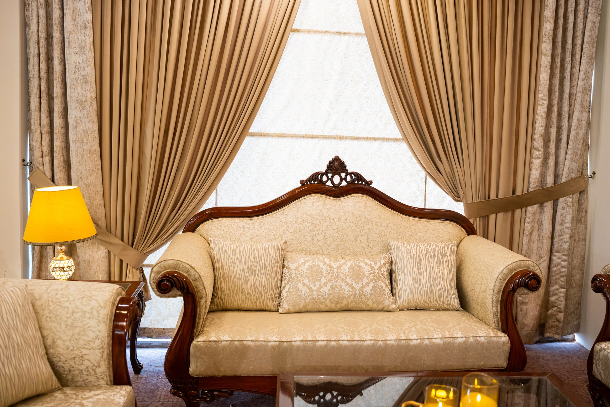 Royal Style Sofa Set