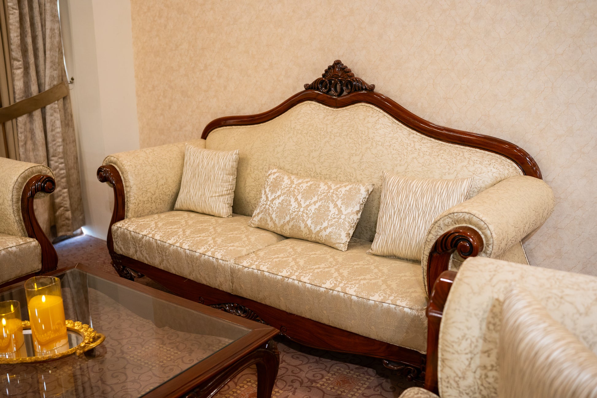 Royal Style Sofa Set
